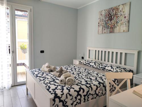 Matthias Home - Milan - modern and cozy flat, close to the metro - 15 min from Central Station, close to San Raffaele
