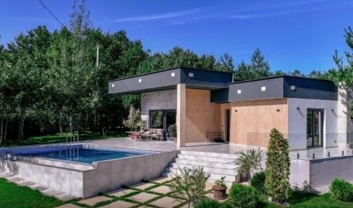Πισίνα στο ή κοντά στο Villa ne Novobërdë