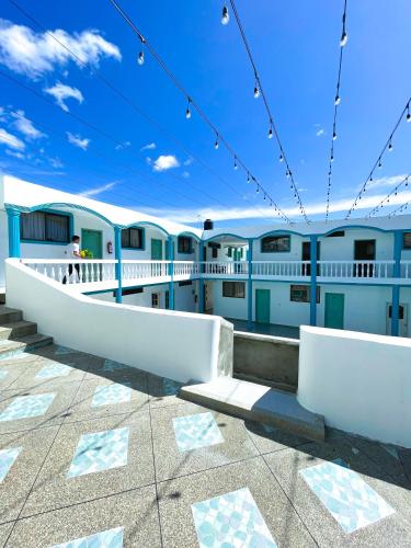 a view of a building from the roof at HOSTAL PIAZZOLLA in Manta