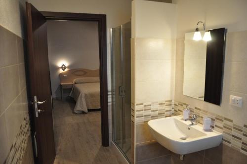 Koupelna v ubytování Agriturismo Sa Scalitta