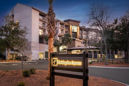 Holiday Inn Express Hilton Head Island by IHG photo 41