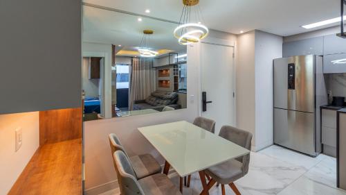 Кухня или мини-кухня в Apartamento moderno e bem localizado em Canoas!

