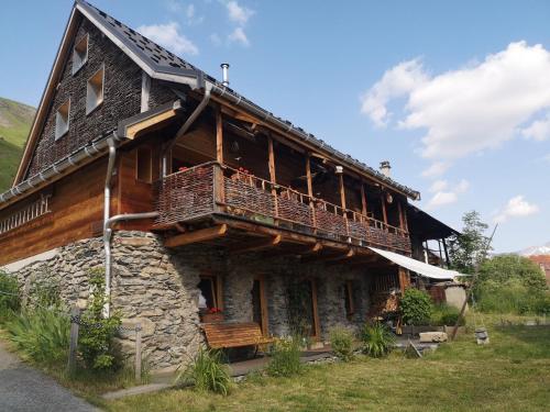 Appartement de plain pied dans chalet