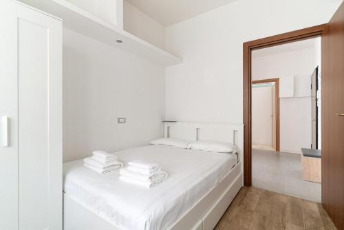 GuestHost - Milano Bright Apartment with parking