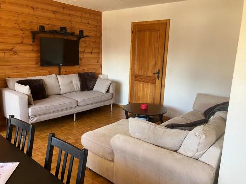 Un lugar para sentarse en Large central apt with view