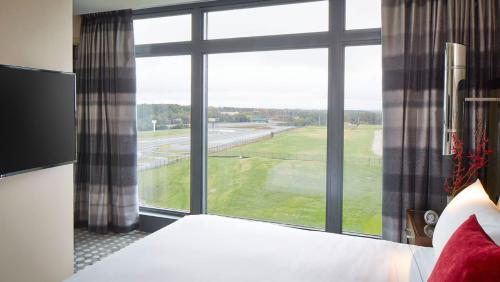 Katil atau katil-katil dalam bilik di Kimpton Overland Hotel - Atlanta Airport by IHG