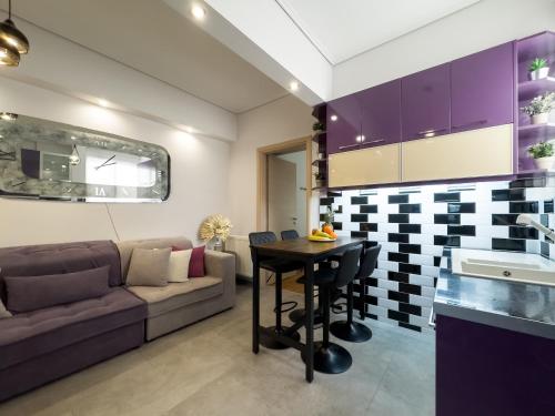 Athens Neos Kosmos 2BDR apt next to metro station
