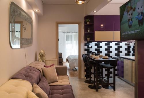 Athens Neos Kosmos 2BDR apt next to metro station