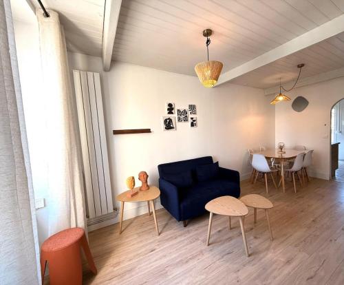 Le coin des fourmis - near CDG - Paris - Astérix