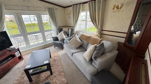 Гостиная зона в Mablethorpe Luxury Caravan Rental