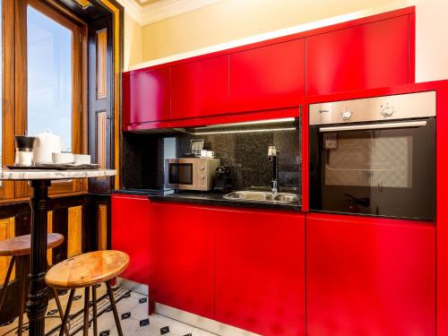 Cozy Studio in Porto with Modern Amenities