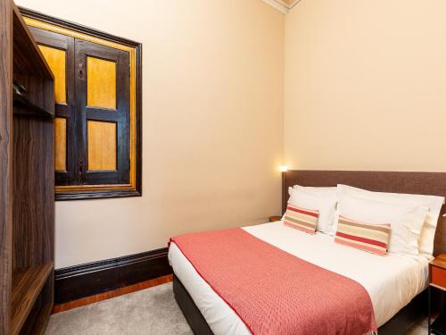 Charming Apartment in Porto's Heart