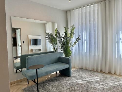 Compact & Cozy Retreat in Porto s Heart