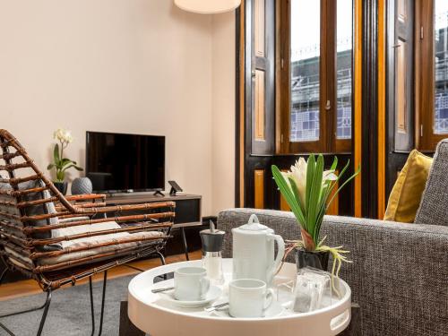 Spacious Modern Apartment in Porto