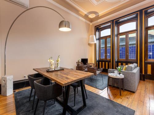 Spacious Modern Apartment in Porto
