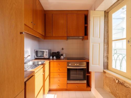 Charming 1-Bedroom Apartment in Oporto