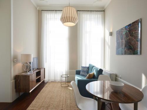Modern and cozy apartment in Porto