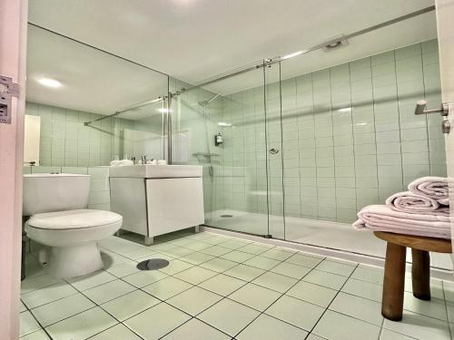 Charming 2-Bedroom Apartment in Porto