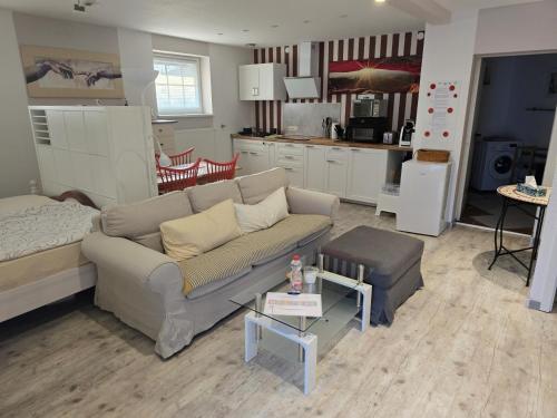 Η κουζίνα ή μικρή κουζίνα στο Ahauser Ferien- und Business-Appartement 48qm