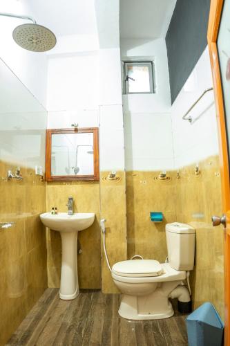 Bilik mandi di 3 Arch Villa