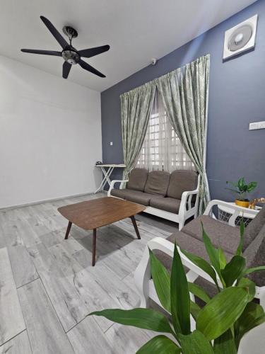 Χώρος καθιστικού στο Melody Whole Or Suite Room