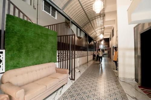 Χώρος καθιστικού στο G K Residency