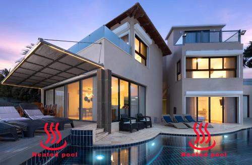 Bazén v ubytování Villa Daniela 5BR heated pool וילה דניאלה 5 חדרי שינה בריכה מחוממת nebo v jeho okolí