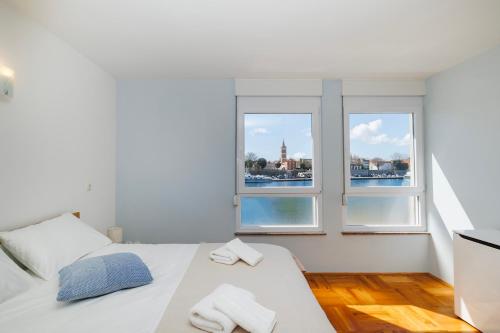 Peninsula Magical View by Belmont Realty