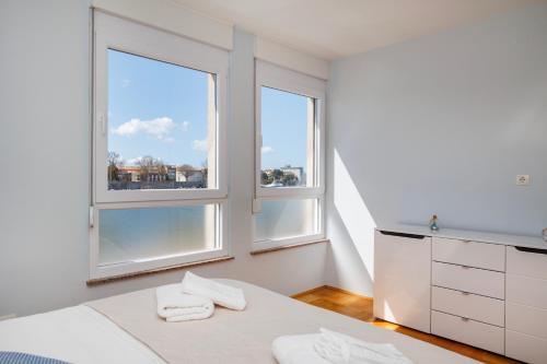 Peninsula Magical View by Belmont Realty