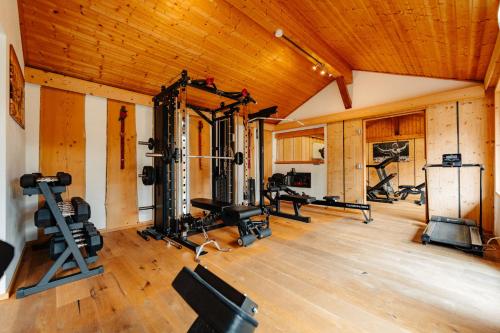 O centro de fitness e/ou as comodidades de fitness de Hotel Rupertihof