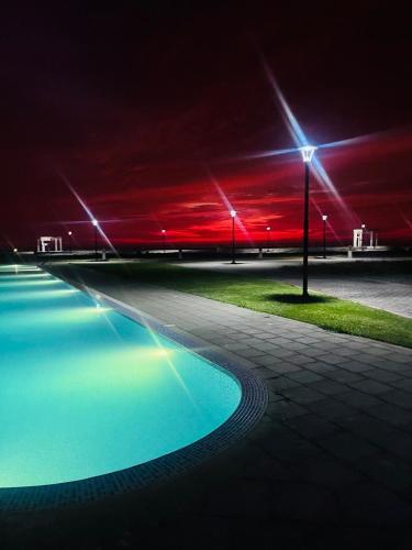Πισίνα στο ή κοντά στο Led House
