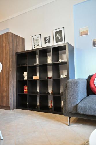 Greg's Cozy Apartment, up to 4 guests in Kalamaria