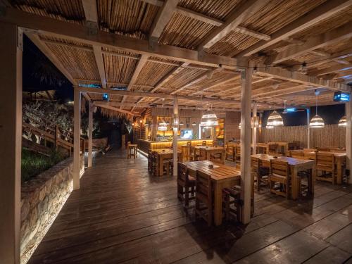 Restaurace v ubytování Sea Glamping