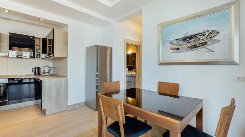 Dapur atau dapur kecil di Apartment 28 Kostanjica