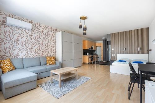 FUT26 Peaceful, stylish studio behind Corvin Plaza