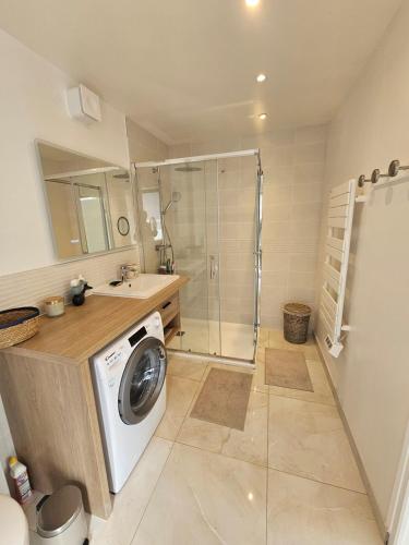 Photo de la galerie de l'établissement Independent 2-room apartment Six Fours, à Six-Fours-les-Plages