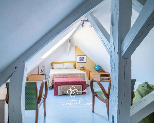 Photo de la galerie de l'établissement Cocon Central, Chic idéal 24H - Piano, jardin, BBQ - L'Instant Clef, au Mans