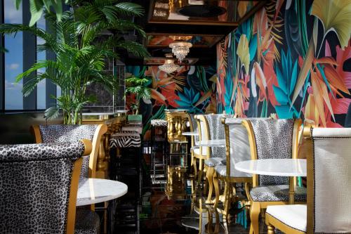 Istumisnurk majutusasutuses Hotel Sky Cape Town