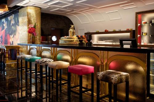 Istumisnurk majutusasutuses Hotel Sky Cape Town