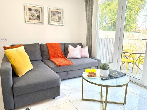 Foto Luxury 2-Bedroom Apartment 2 1