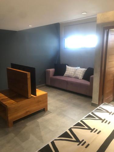 Een zitgedeelte bij Flex Living Canggu