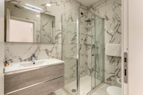 Rose Suite