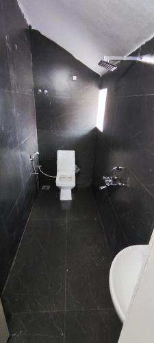 Ένα μπάνιο στο Luxe Stays