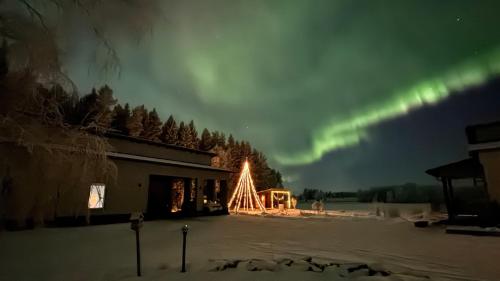 Kontion keidas Maaseudulla Varattavissa myös Takkatupa ja Sauna en invierno