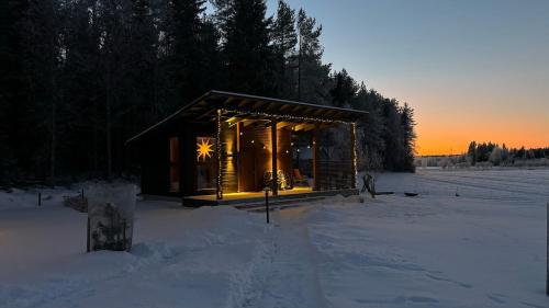 Kontion keidas Maaseudulla Varattavissa myös Takkatupa ja Sauna en invierno