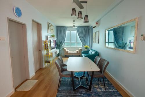Χώρος καθιστικού στο Medina City Sea View Home