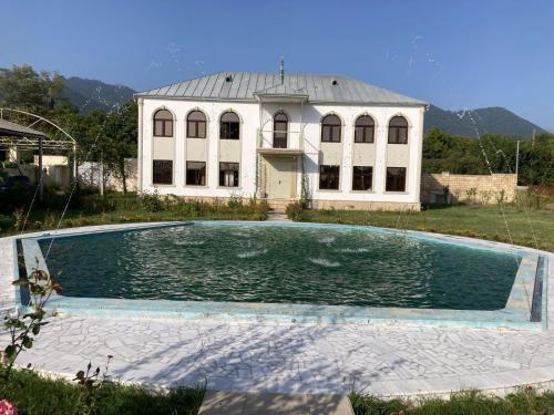 Gabala Villa Escape ,2 Storey Home with Pool, Garden and Mountain View