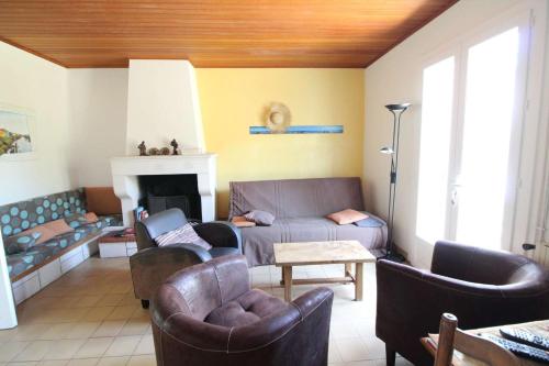 Mais 5 pièces 10 couchages SAINT PIERRE D'OLERON SPO000-1011