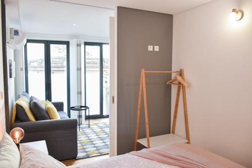 Central with balcony - 9 min-walk to Trindade
