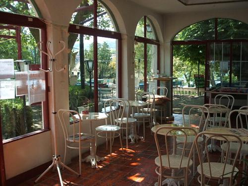 Restaurace v ubytování Guest house Pizzeria Pazza da Gianni